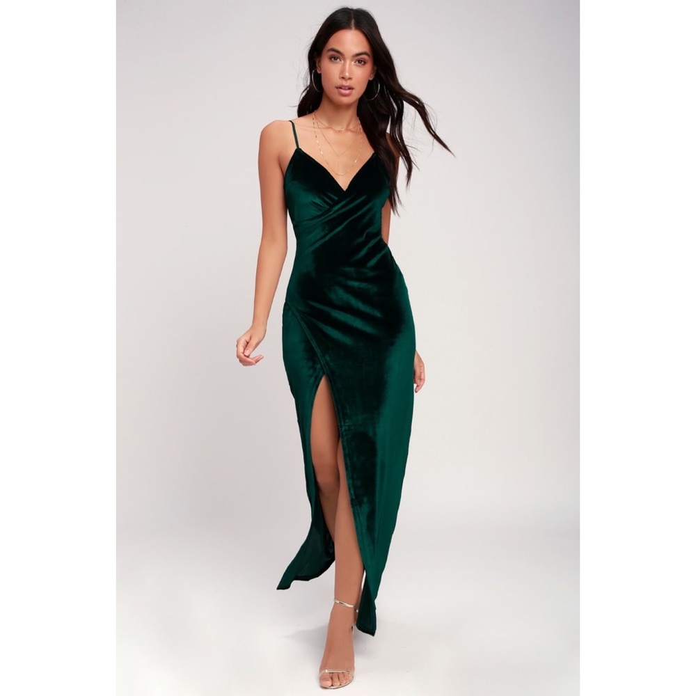 Lulu’s Debut Diva Forest Green Velvet Maxi Dress